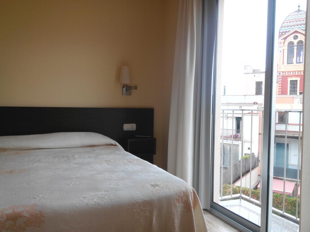 Hostal Sant Sadurni Sant Sadurni d'Anoia Bilik gambar